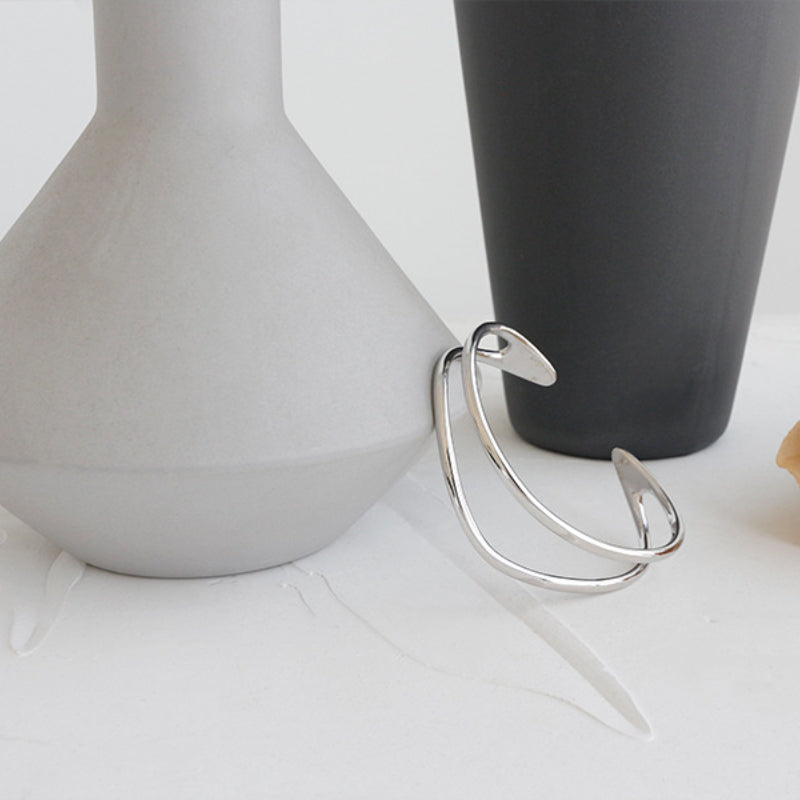 Amebelle® - Minimalist Double Tiered Bangle