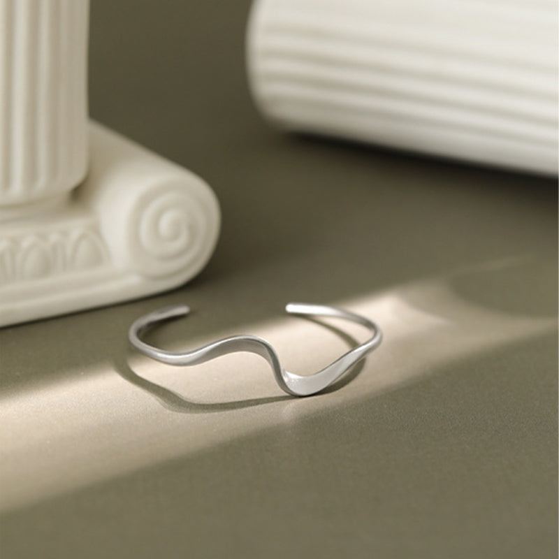 Amebelle® - Matte Asymmetric Wave Bangle