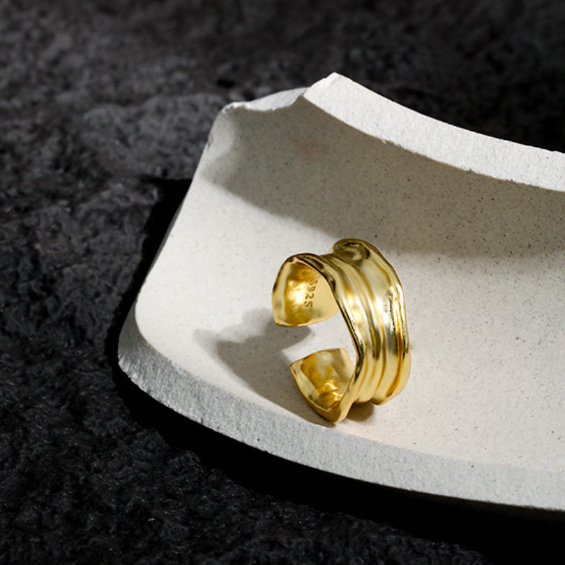 Amebelle® - Pleated Textured Ring