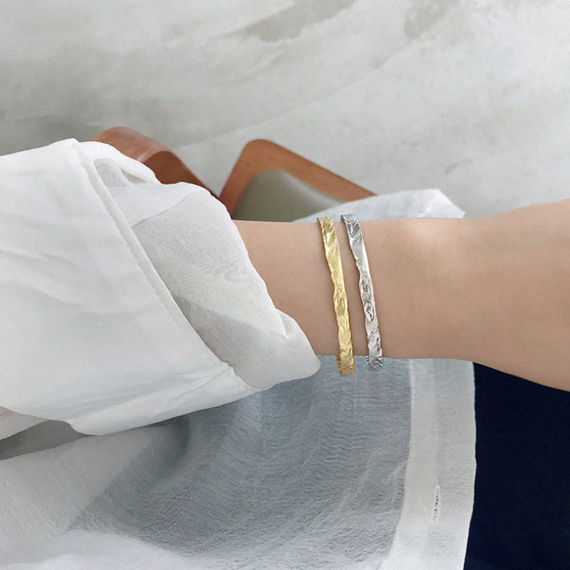 Amebelle® - Slim Textured Bangle